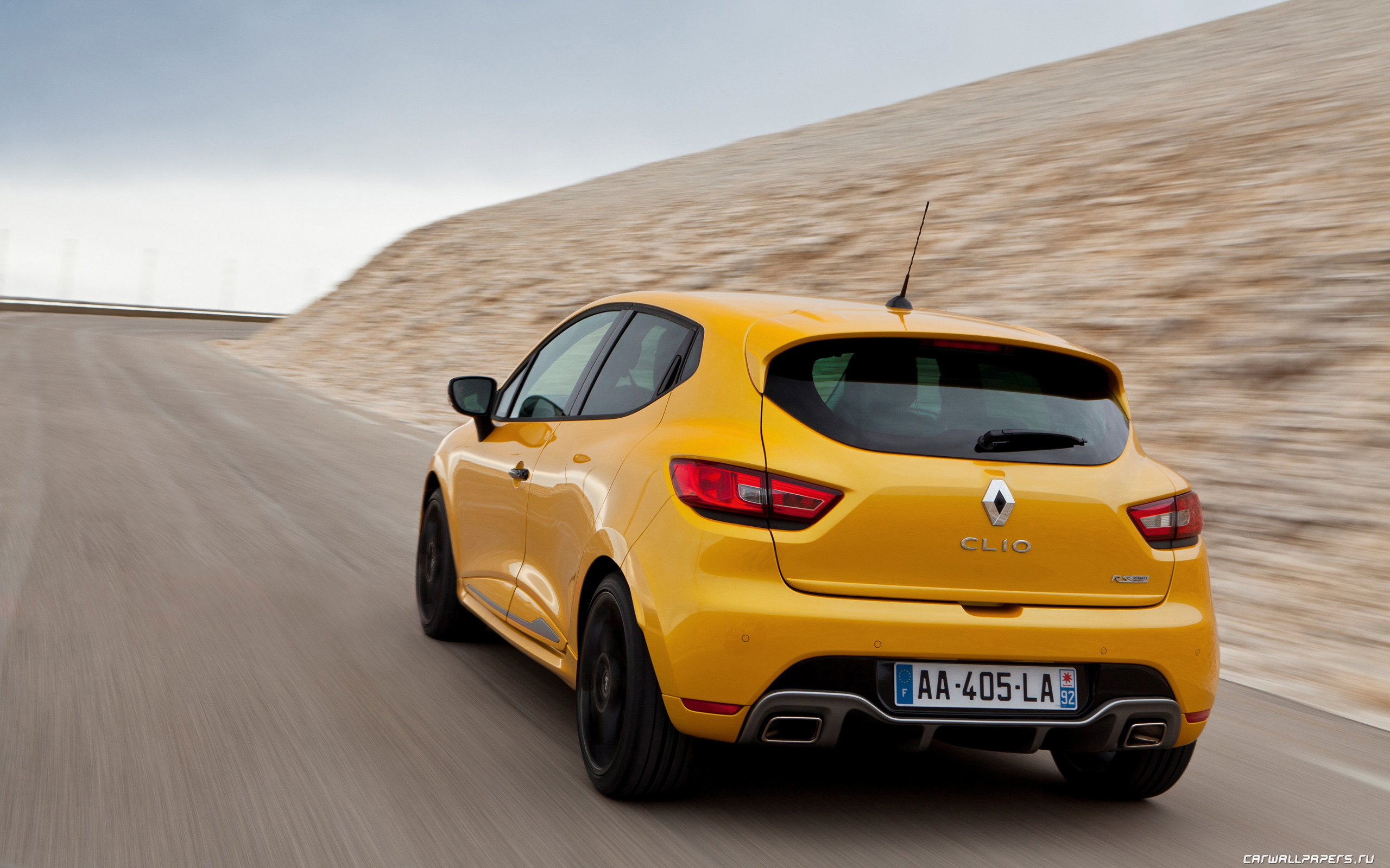 Renault Clio r s 200