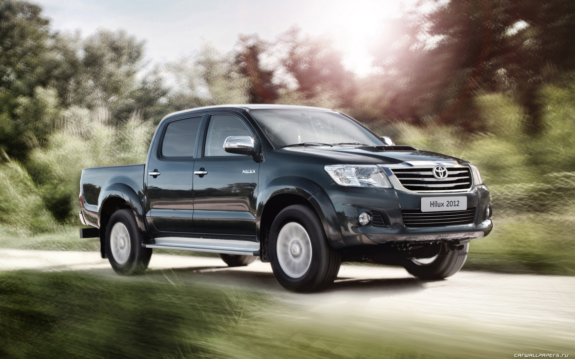 toyota hilux 2011