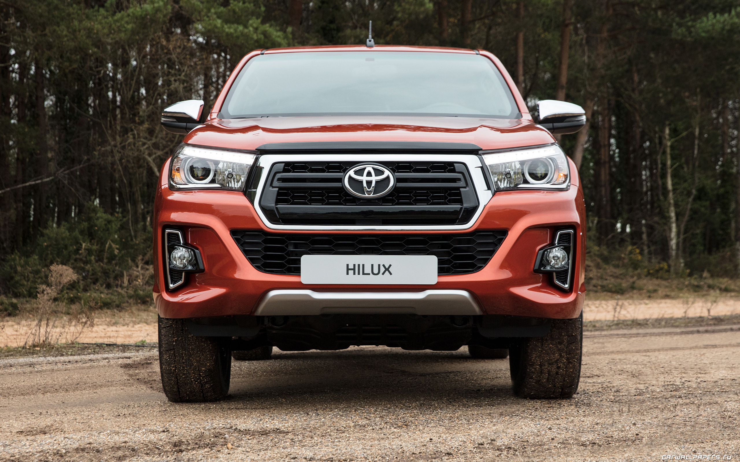 Тойота Hilux 2018